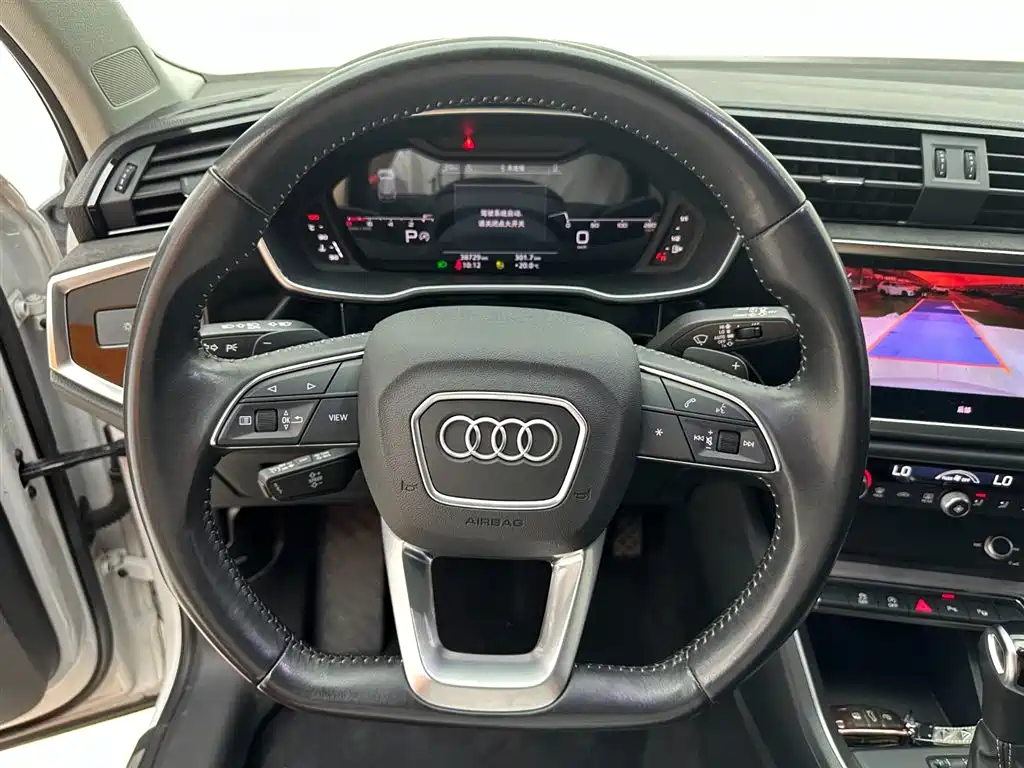 Audi Q3 2022 — фото 20