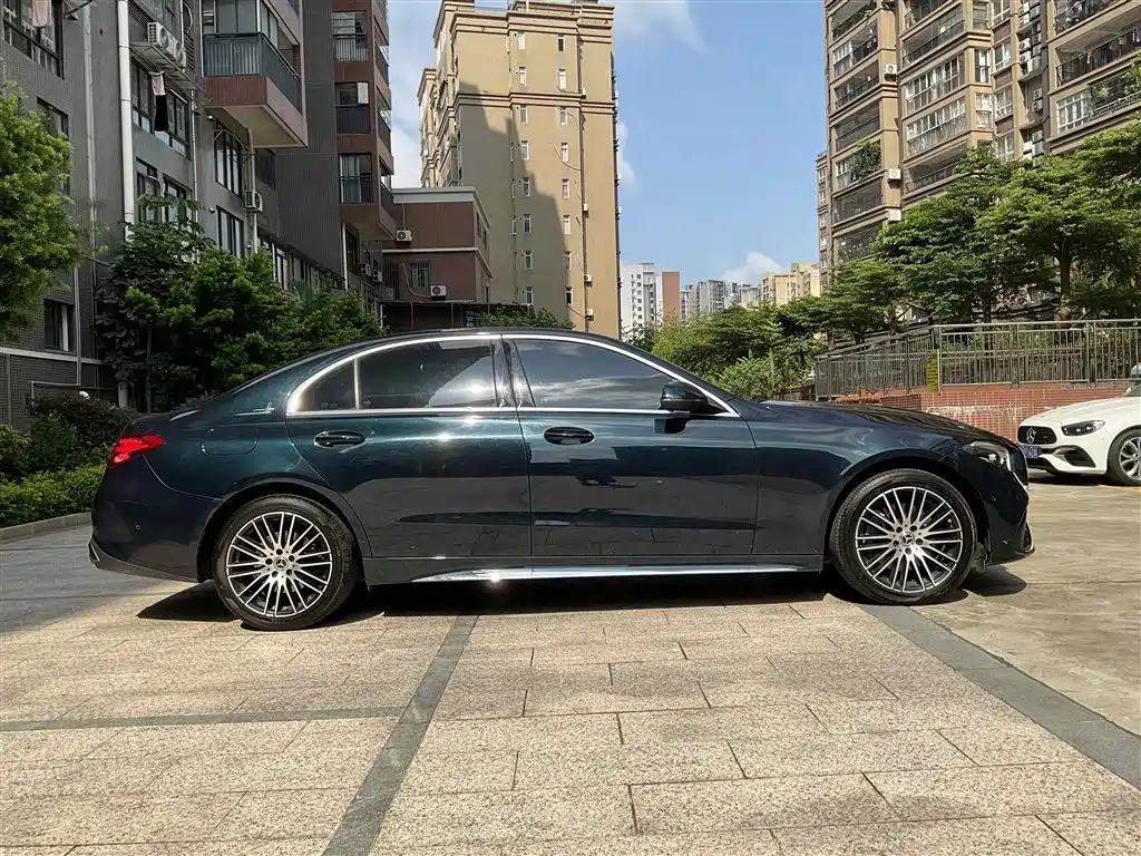 Mercedes-Benz C-Class 2023 — фото 11