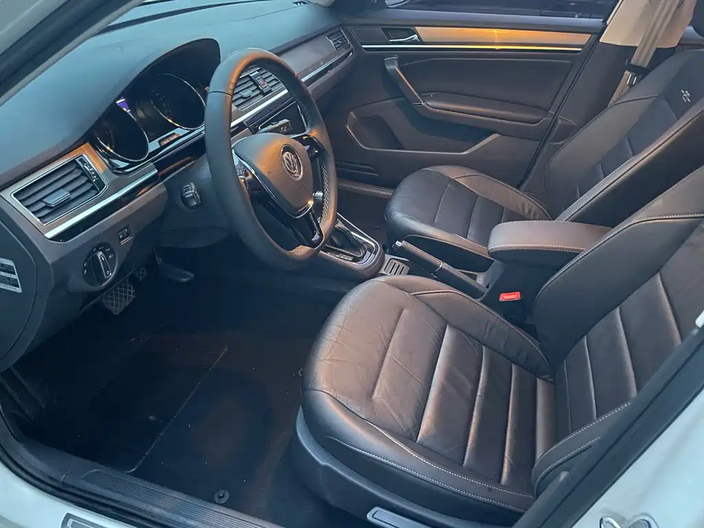 Volkswagen Bora 2016