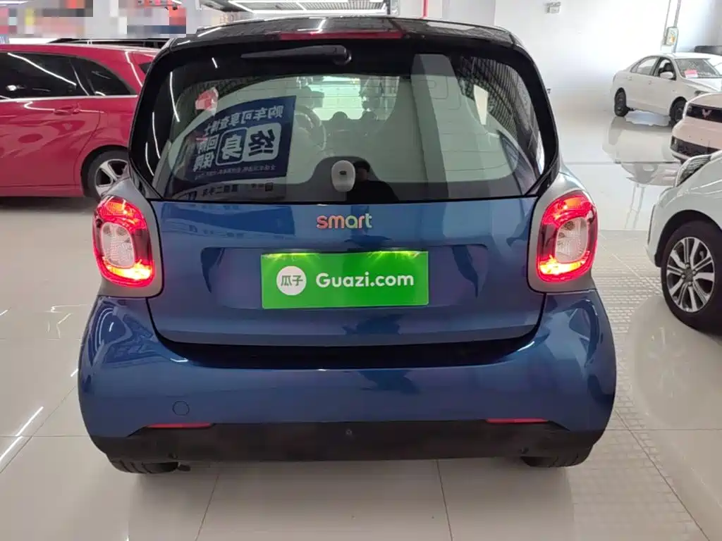 smart fortwo 2018 — фото 6