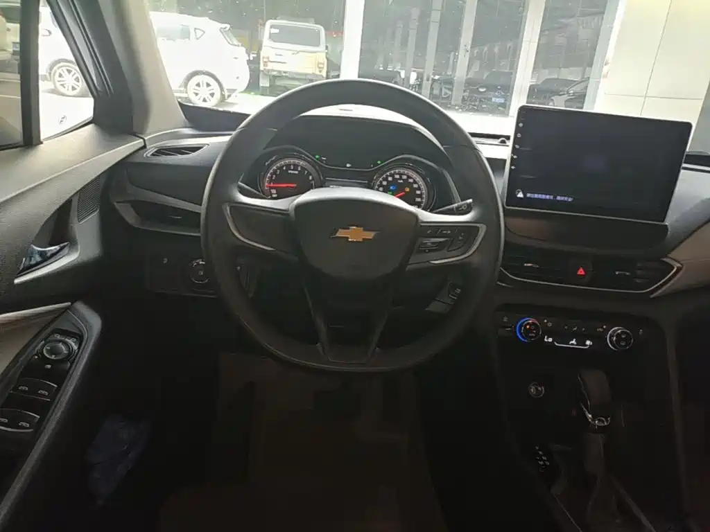 Chevrolet Orlando 2019 — фото 11