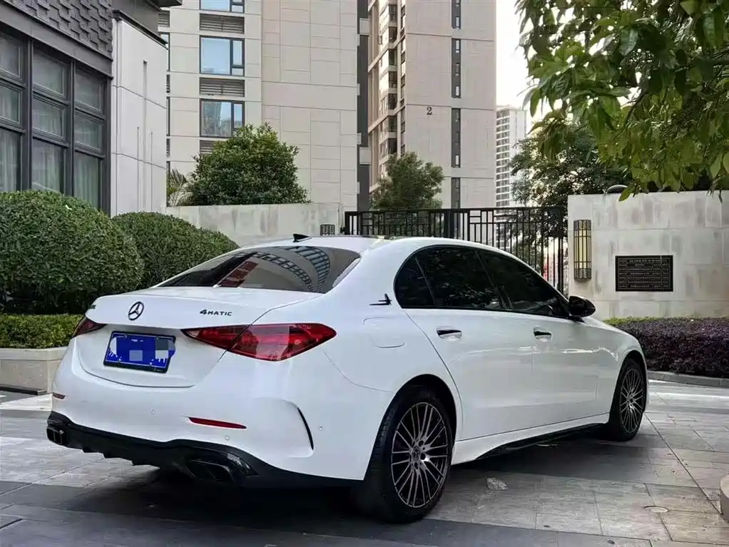 Mercedes-Benz C-Class 2022