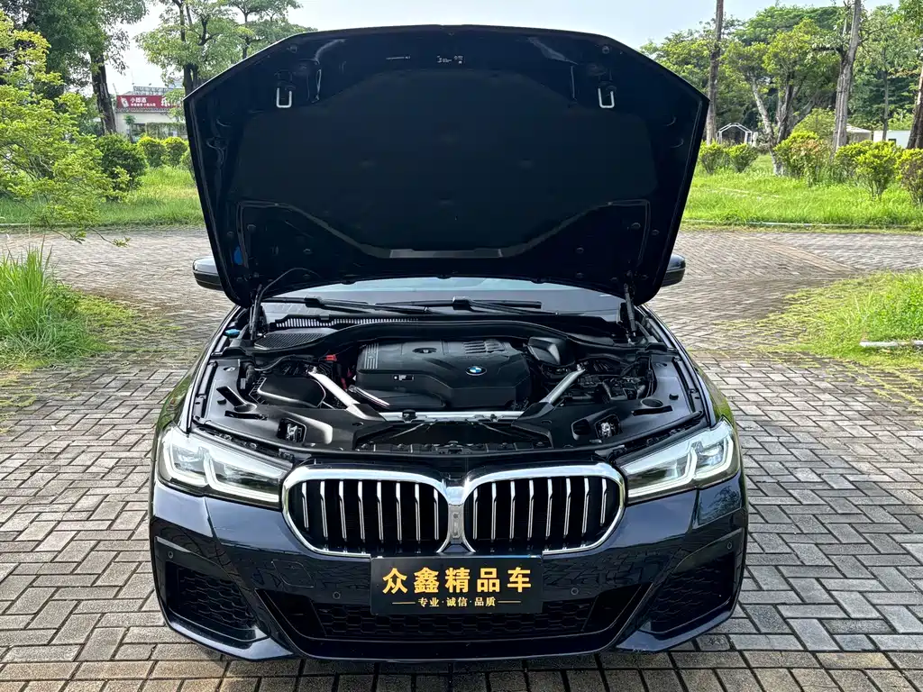 BMW 5 Series 2023 — фото 15