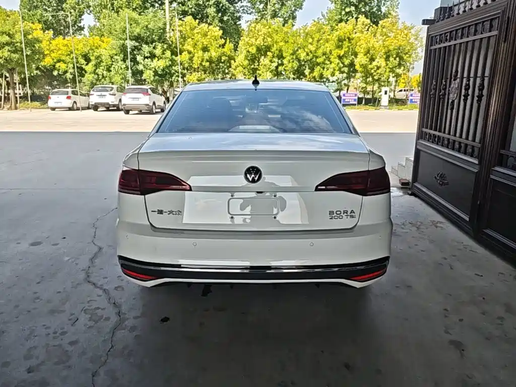 Volkswagen Bora 2023