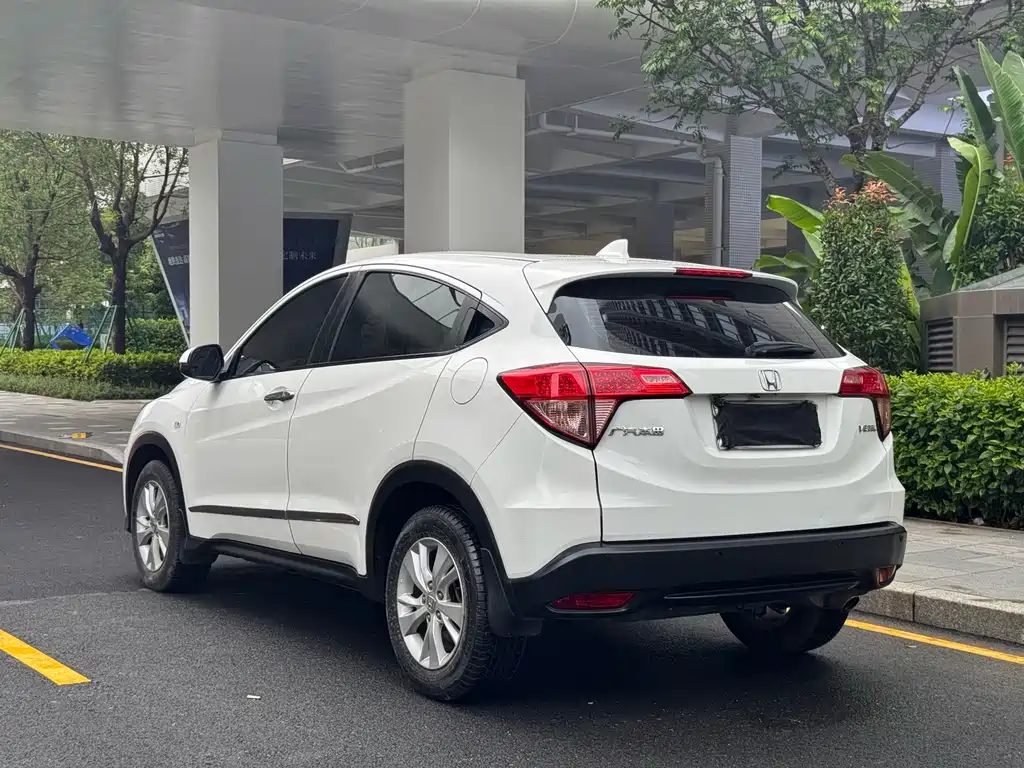 Honda Vezel 2016 — фото 8