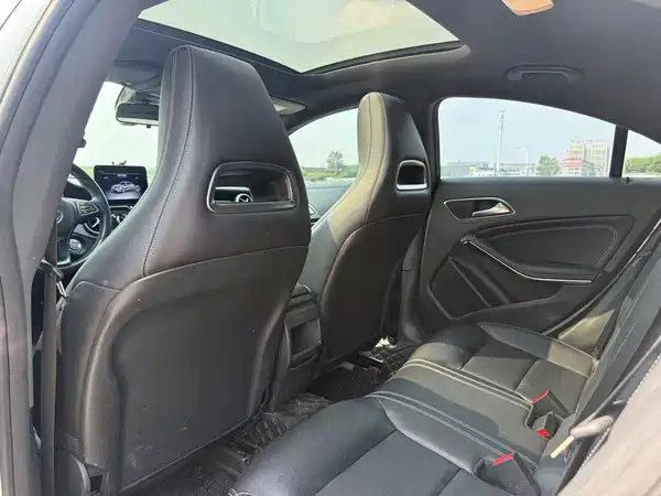 Mercedes-Benz CLA 2018