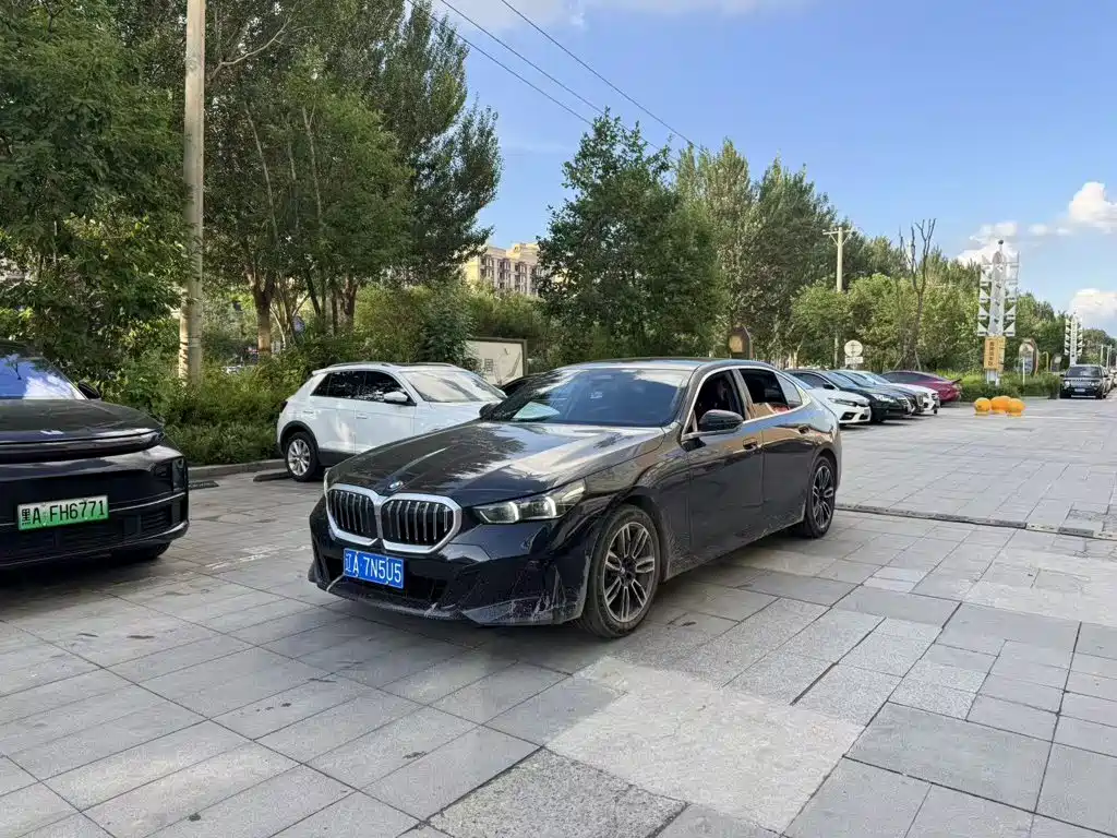 BMW 5 Series 2025