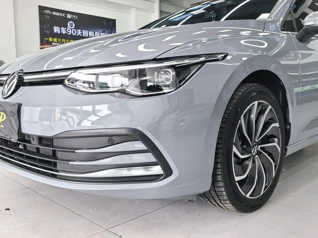 Volkswagen Golf 2023