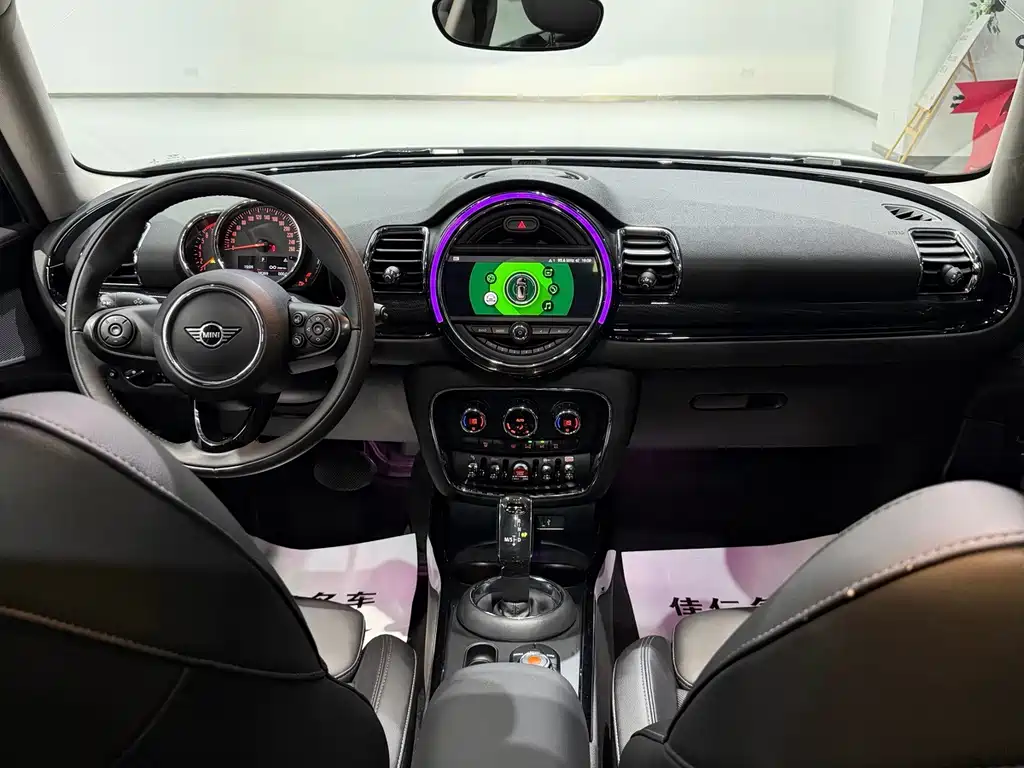 MINI Clubman 2020 — фото 12