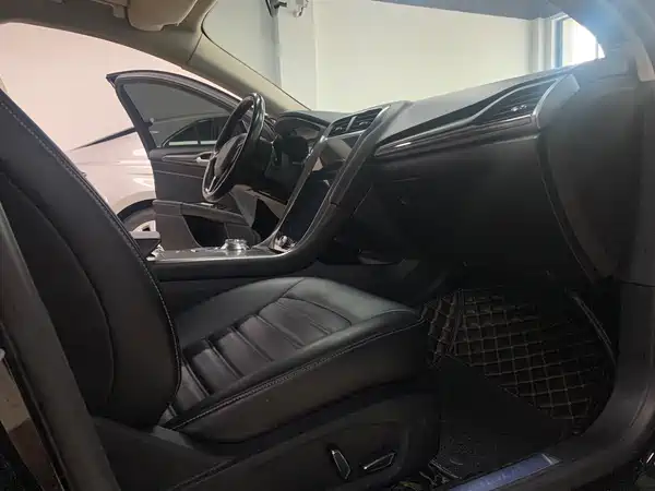 Ford Mondeo 2020