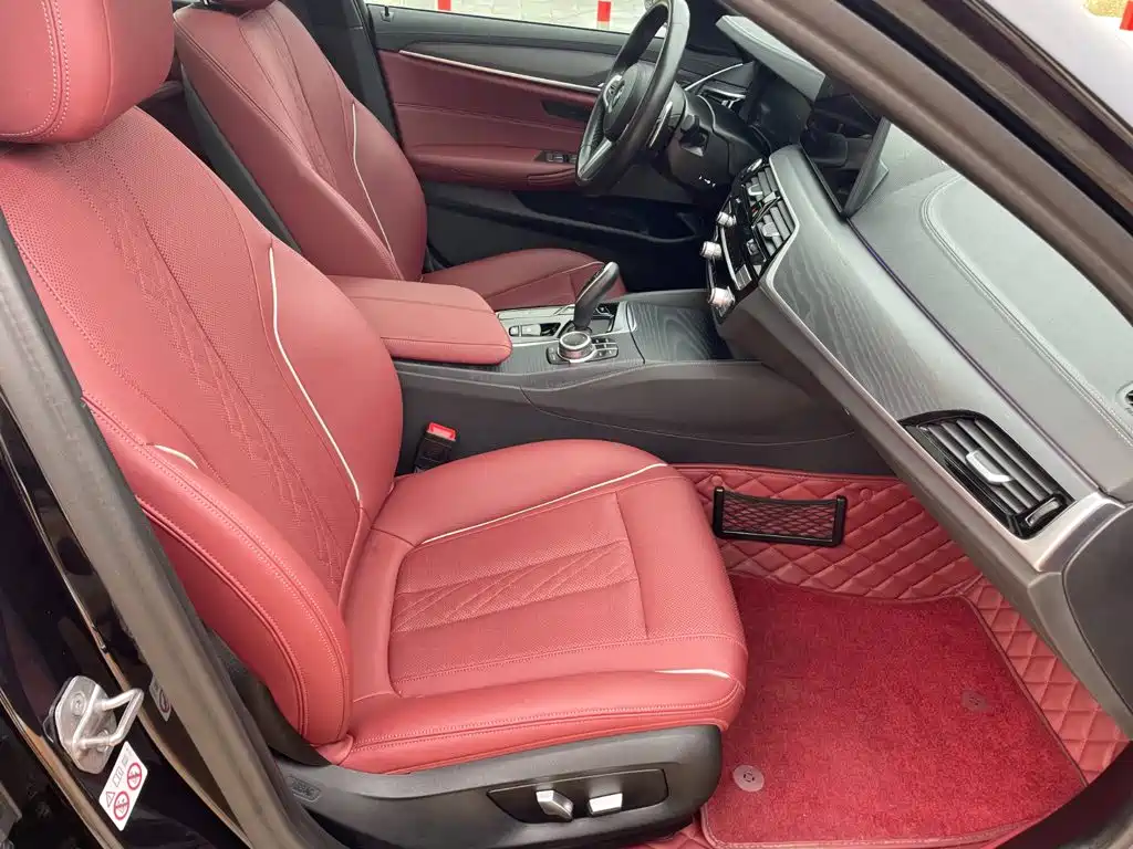 BMW 5 Series 2022