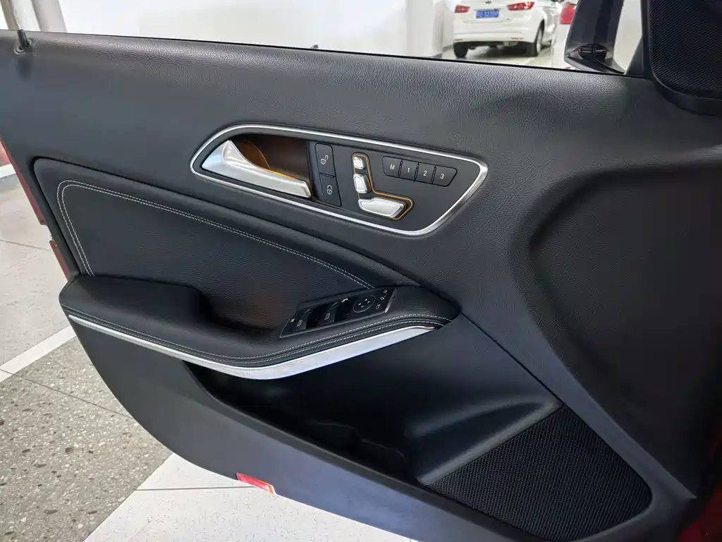 Mercedes-Benz GLA 2020 — фото 14