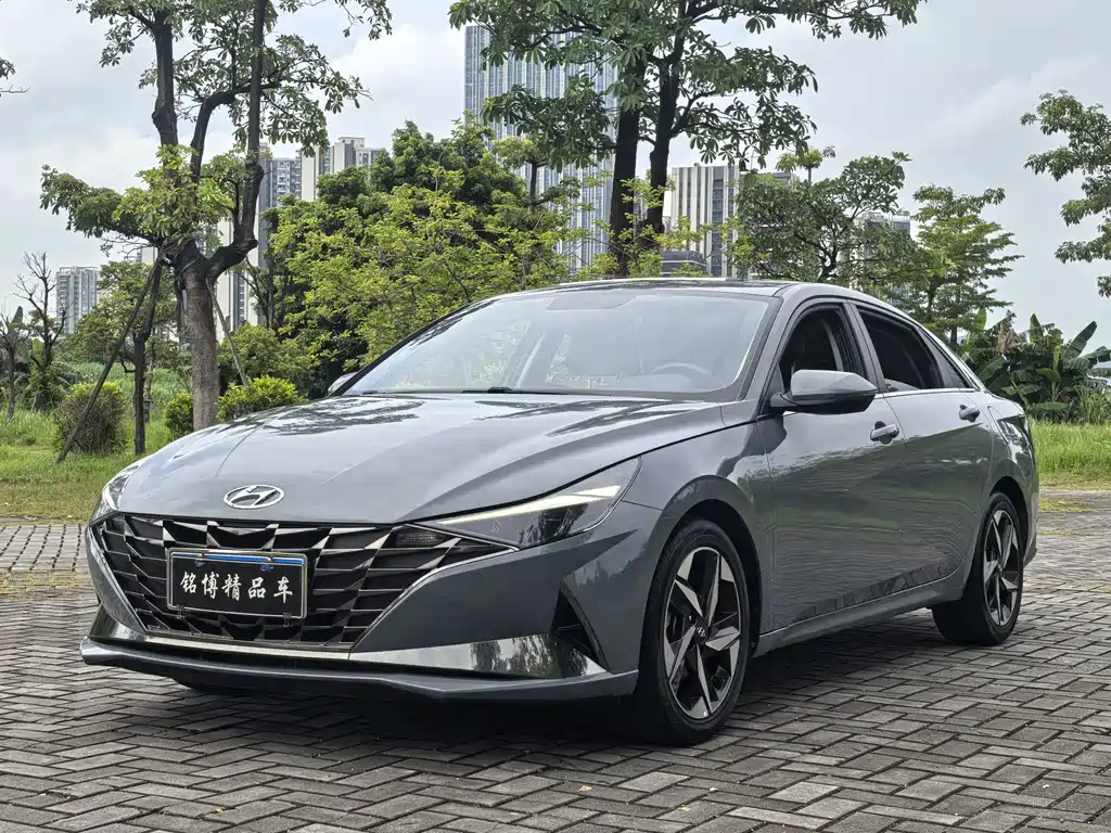 Hyundai Elantra 2021