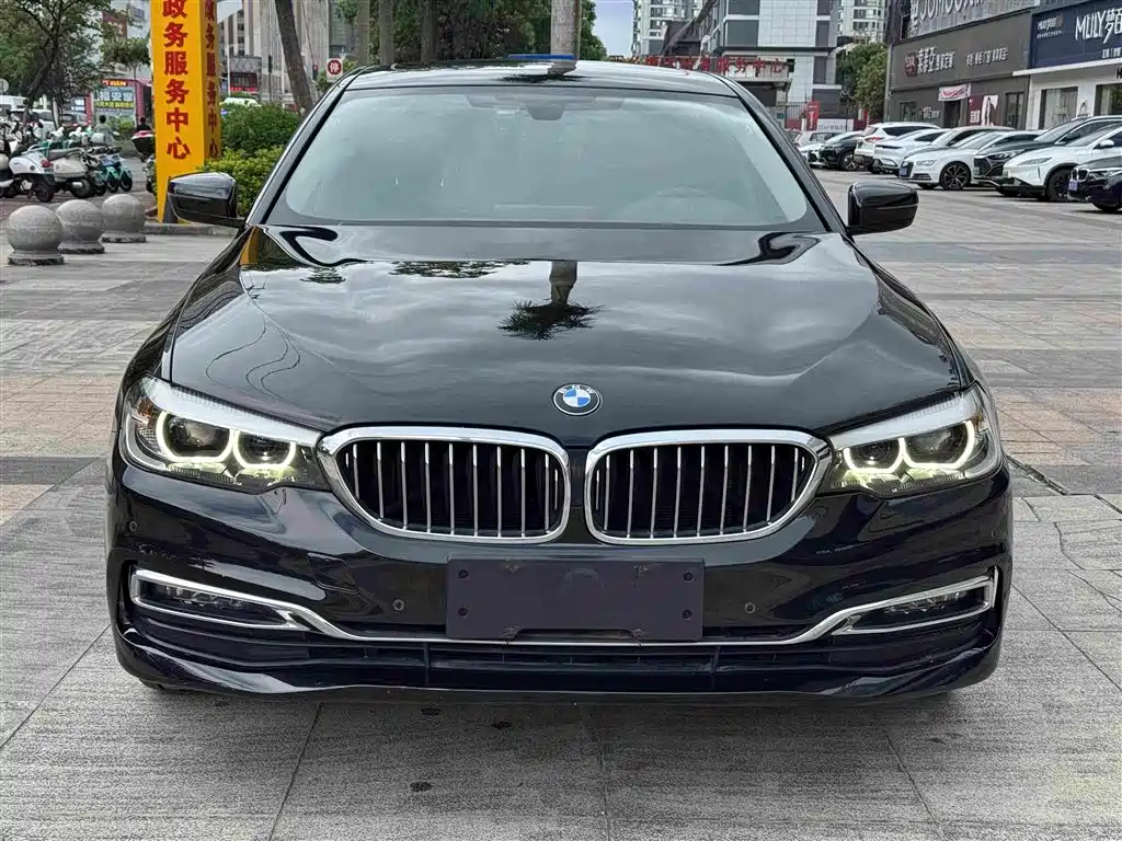 BMW 5 Series 2019