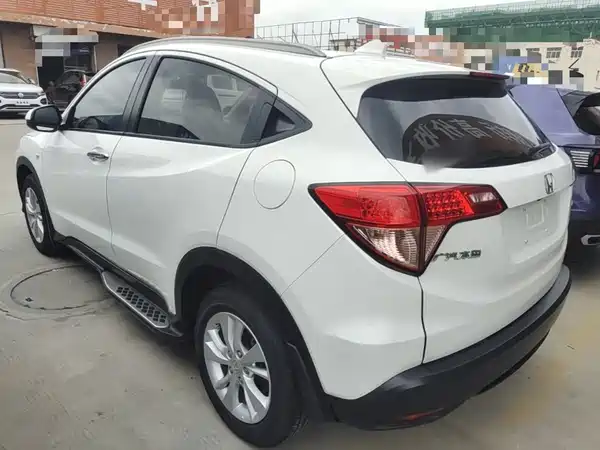 Honda Vezel 2016