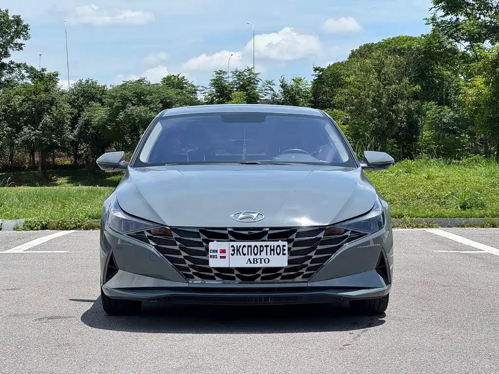 Hyundai Elantra 2023