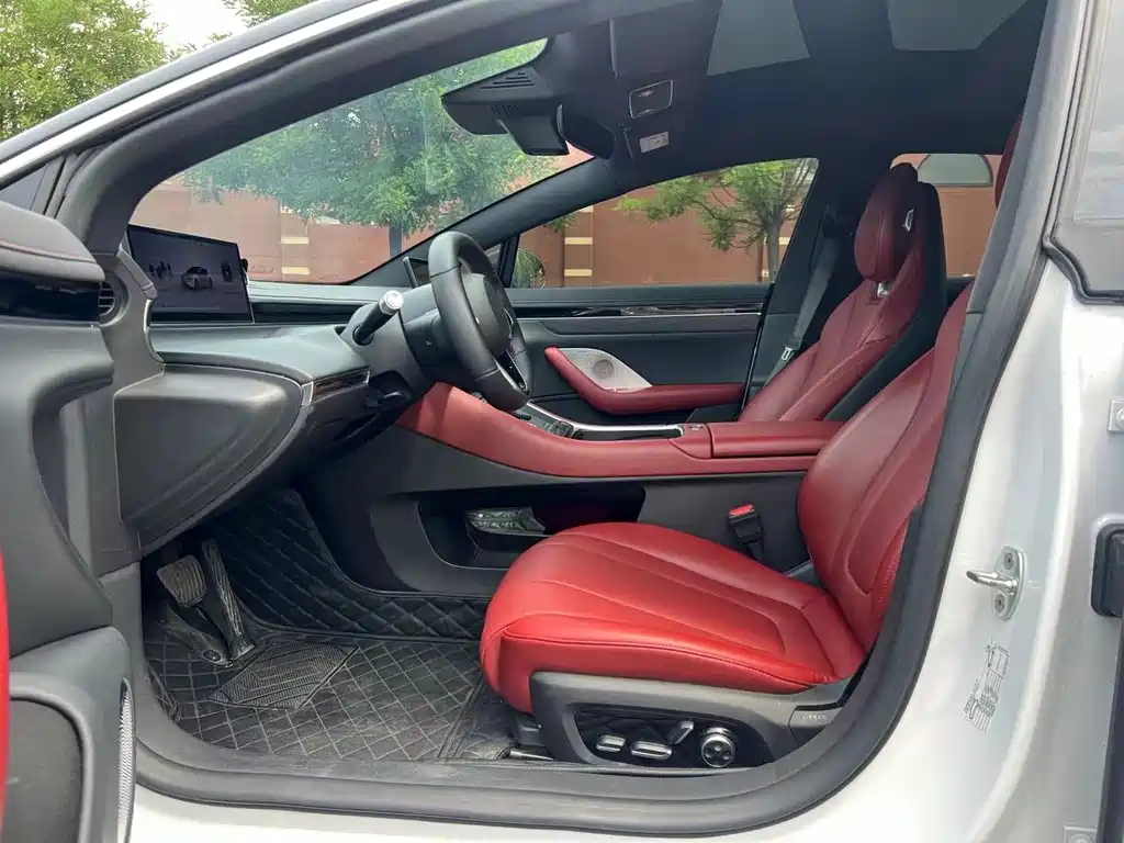 Luxeed Zhijie S7 2024