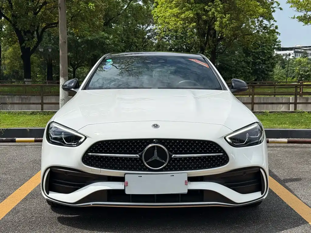 Mercedes-Benz C-Class 2024