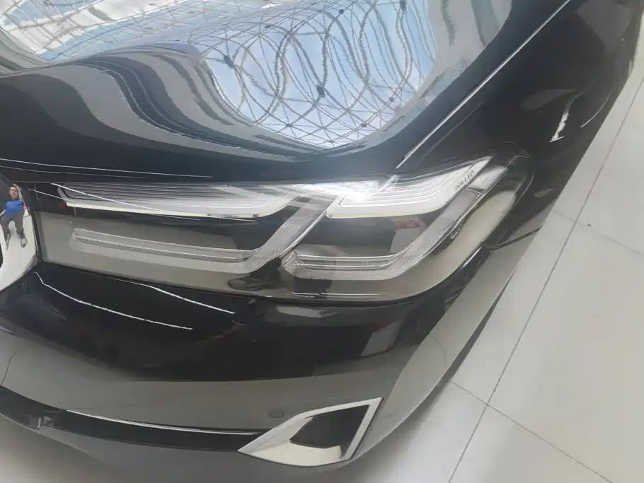 BMW 5 Series 2024