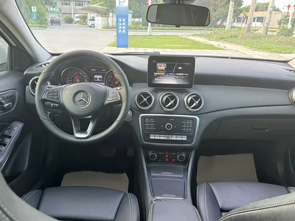 Mercedes-Benz GLA 2018 — фото 8