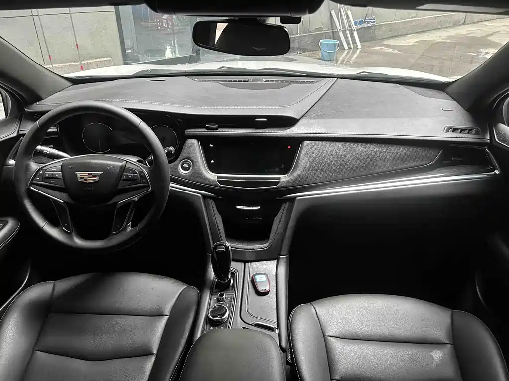 Cadillac XT5 2023 — фото 17