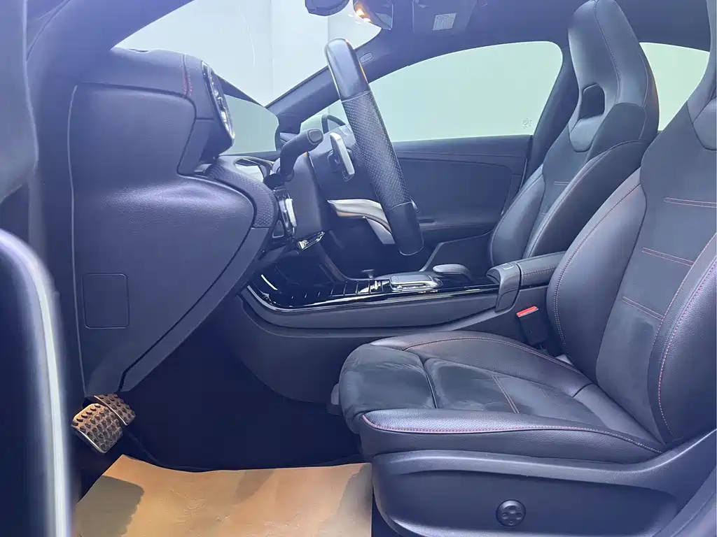 Mercedes-Benz CLA 2022 — фото 6