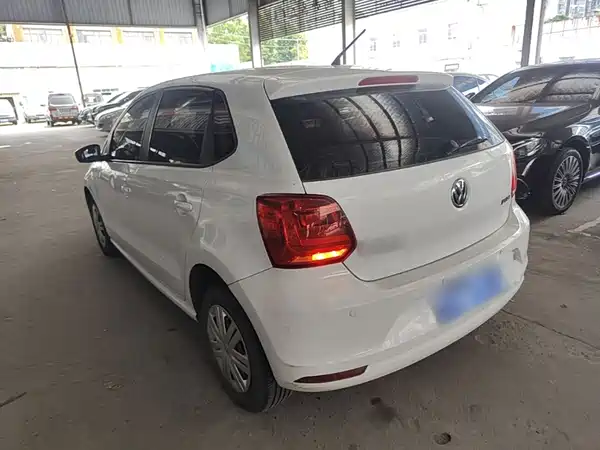 Volkswagen Polo 2016