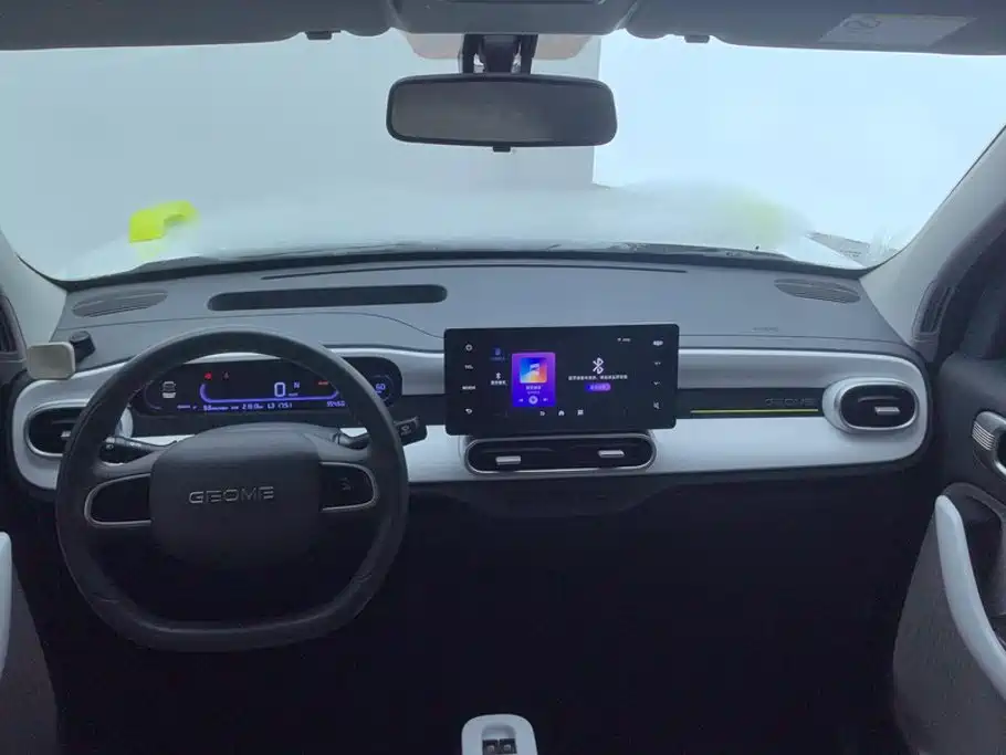 Geely Galaxy Panda 2025 — фото 12