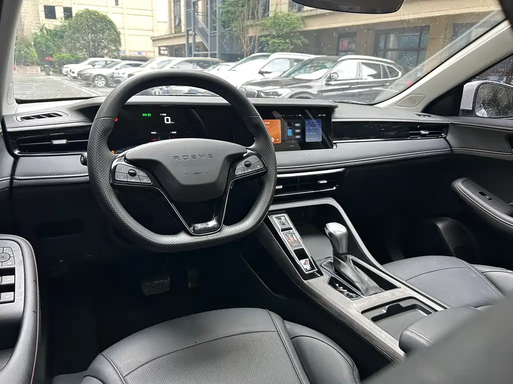 Roewe i5 2025 — фото 10