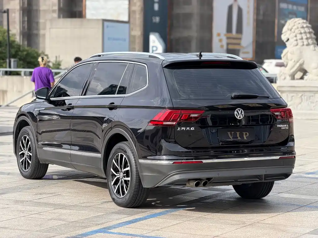 Volkswagen Tiguan L 2018 — фото 8