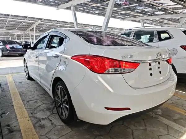 Hyundai Elantra Langdong 2016
