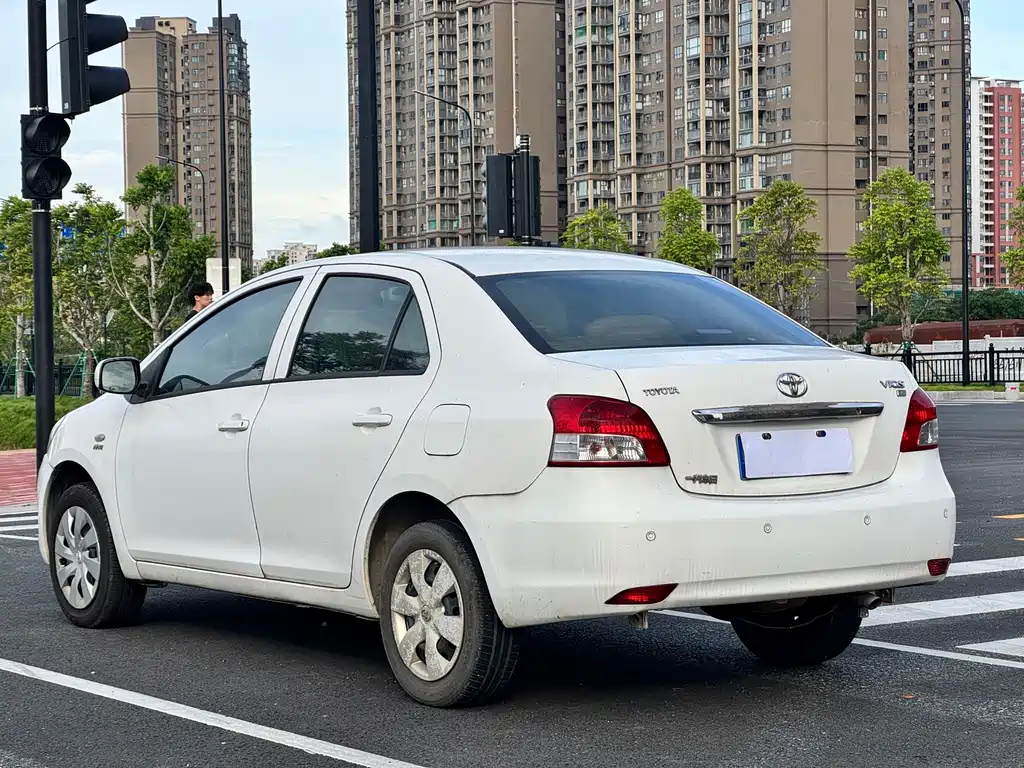 Toyota Vios 2008 — фото 11