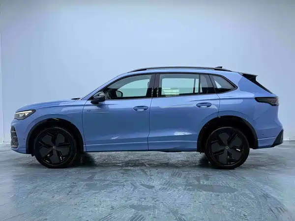 Volkswagen Tiguan L 2024
