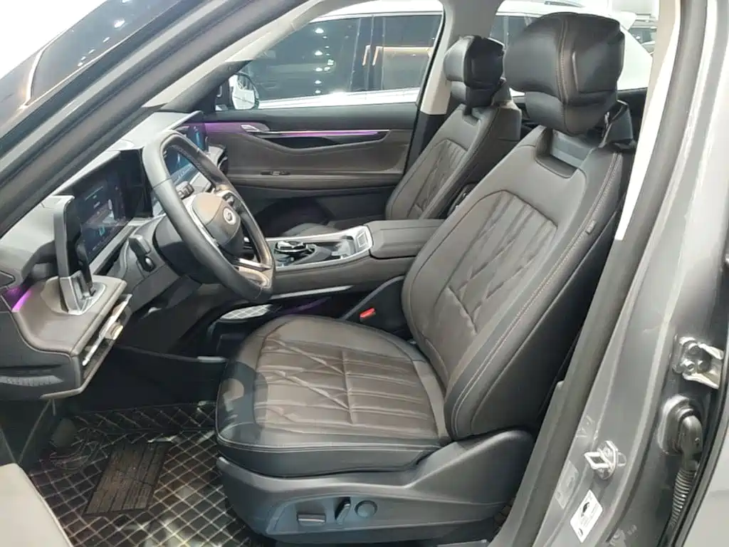 Ford Edge 2025 — фото 15