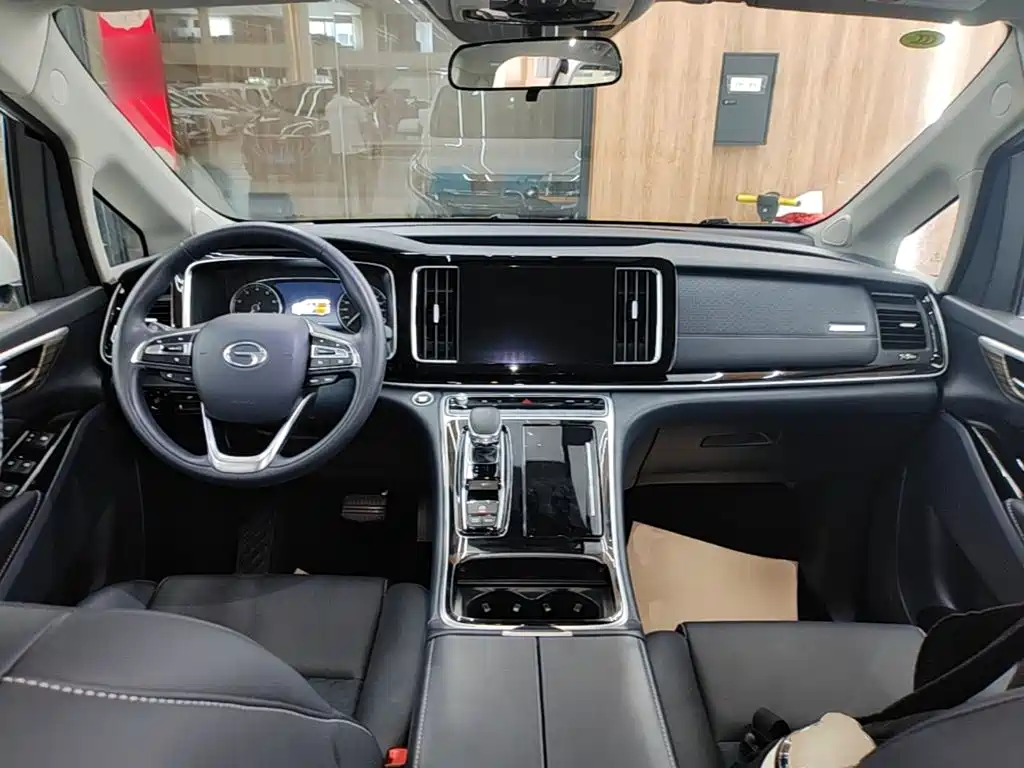 GAC Motor Trumpchi M8 2025 — фото 10