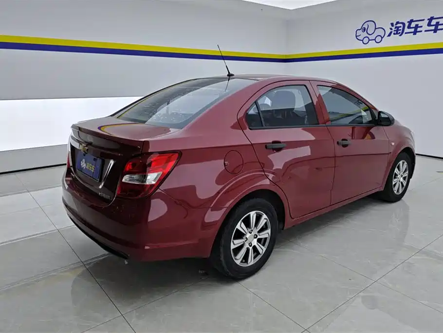 Chevrolet Aveo 2014 — фото 3
