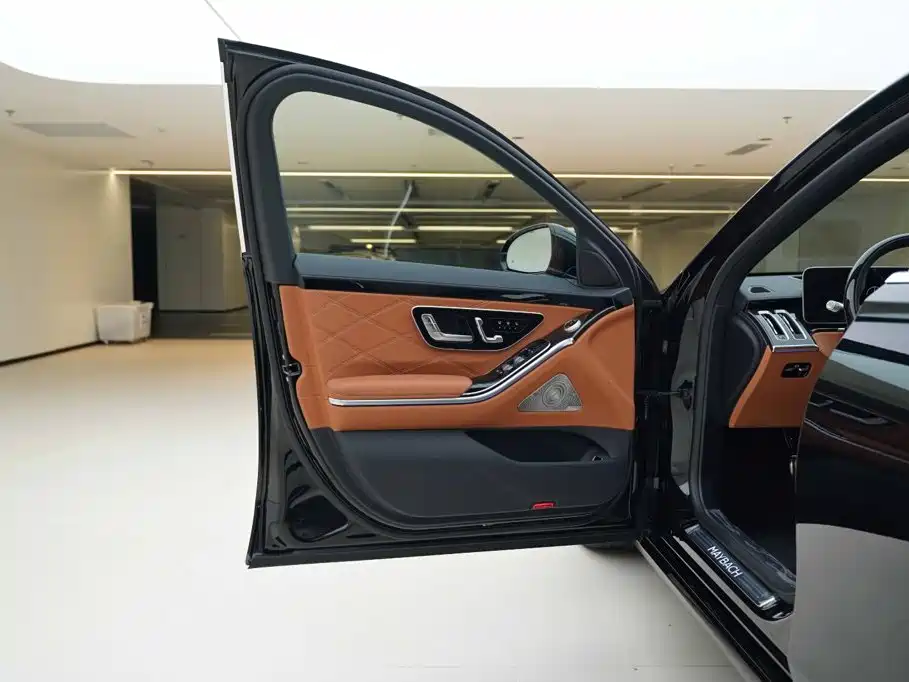 Mercedes-Benz Maybach S-Class 2024 — фото 16