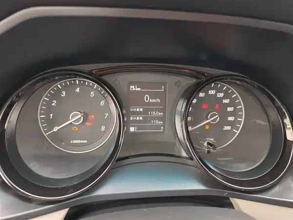Wuling Journey 2021