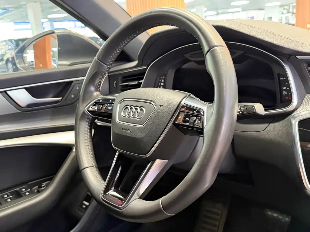 Audi A6L 2021 — фото 13