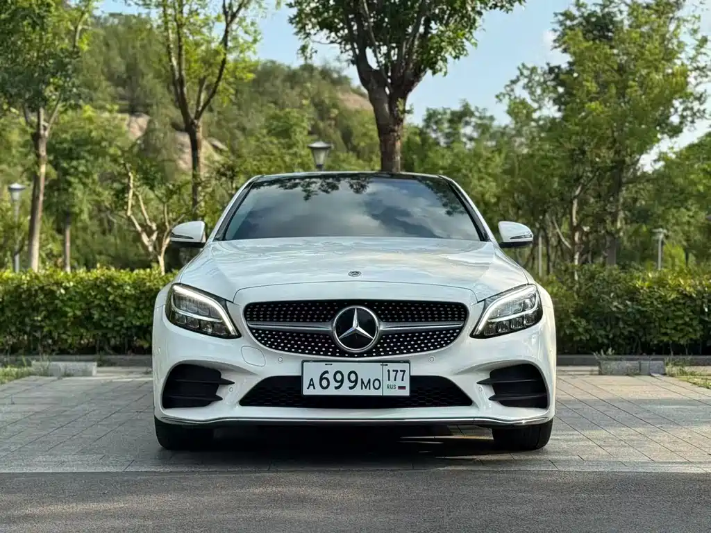 Mercedes-Benz C-Class 2021
