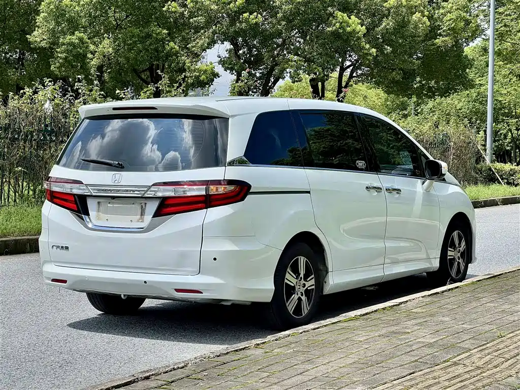Honda Odyssey 2016 — фото 4