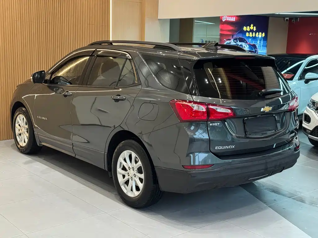 Chevrolet Equinox 2018 — фото 17