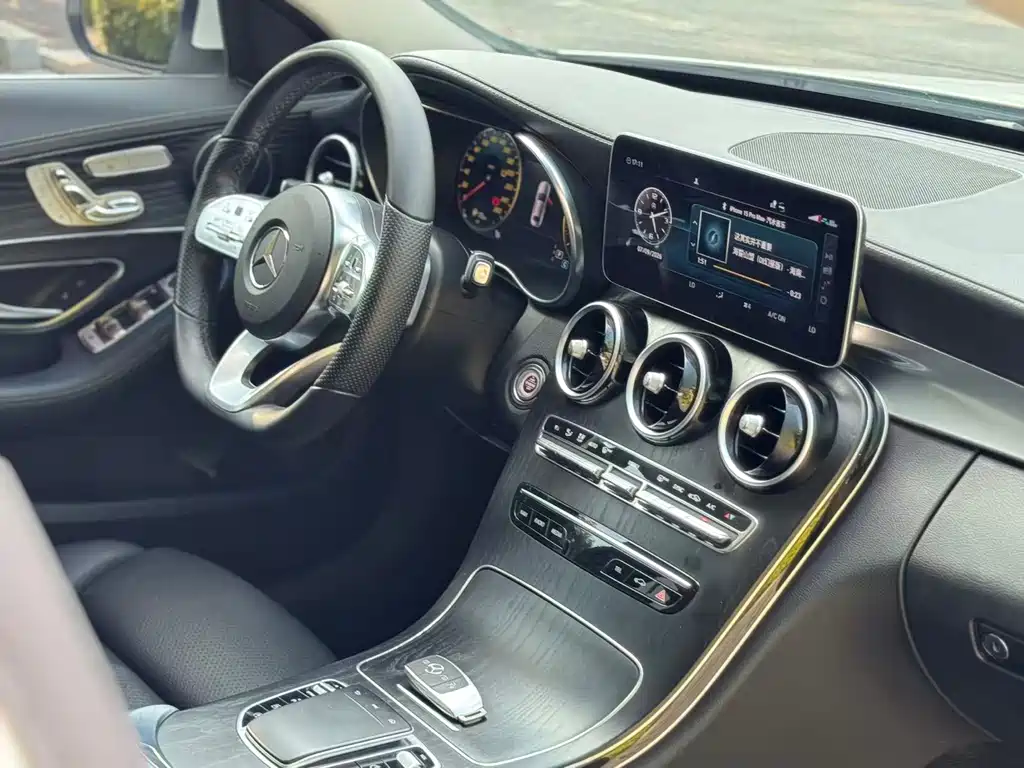 Mercedes-Benz C-Class 2021 — фото 12