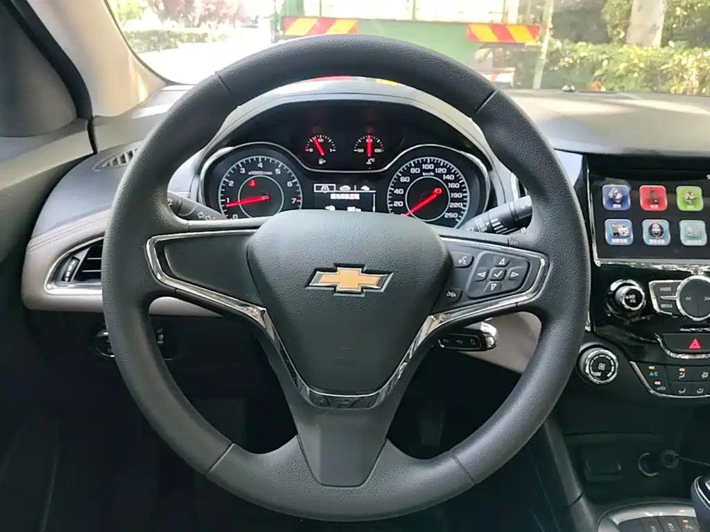 Chevrolet Cruze 2015 — фото 11