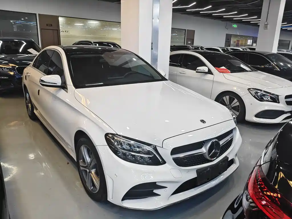 Mercedes-Benz C-Class 2021