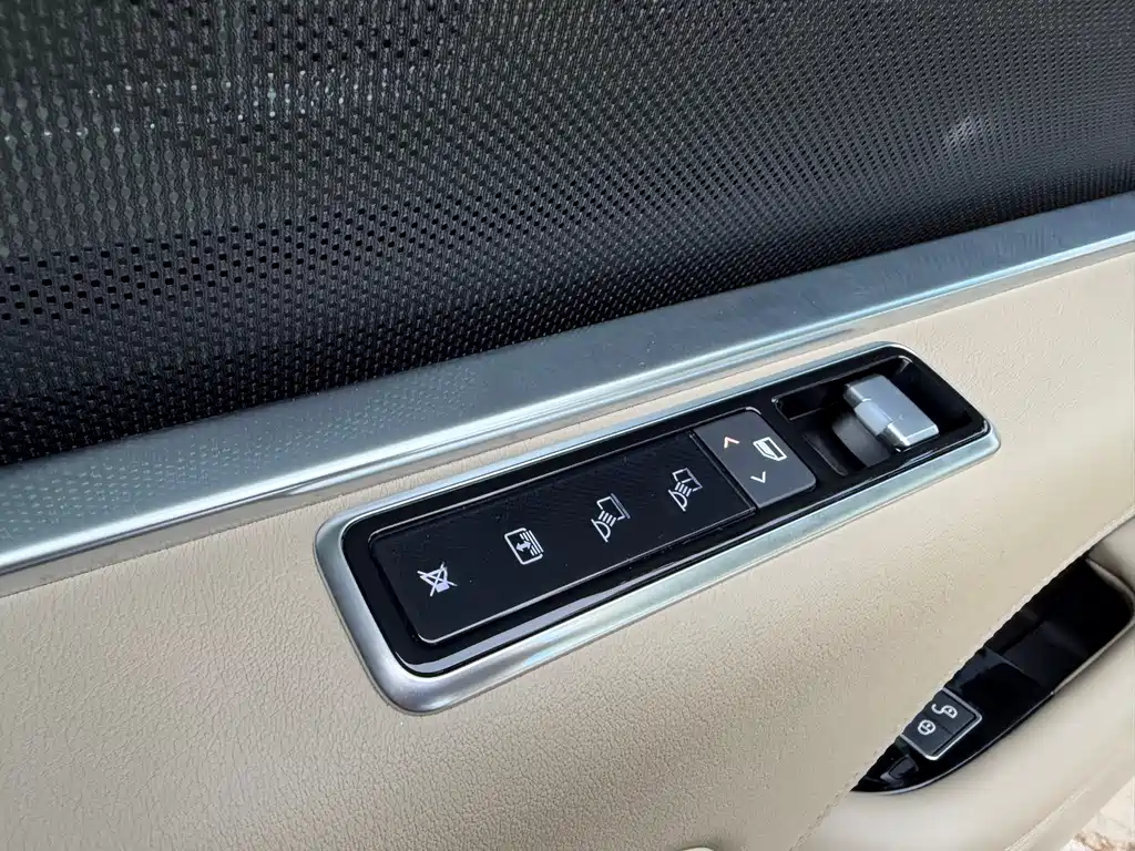 Land Rover Range Rover 2020 — фото 14