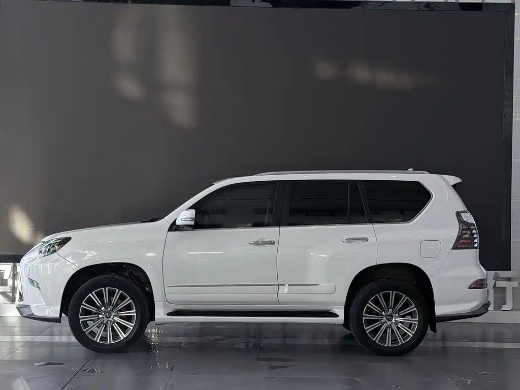 Lexus GX 2012