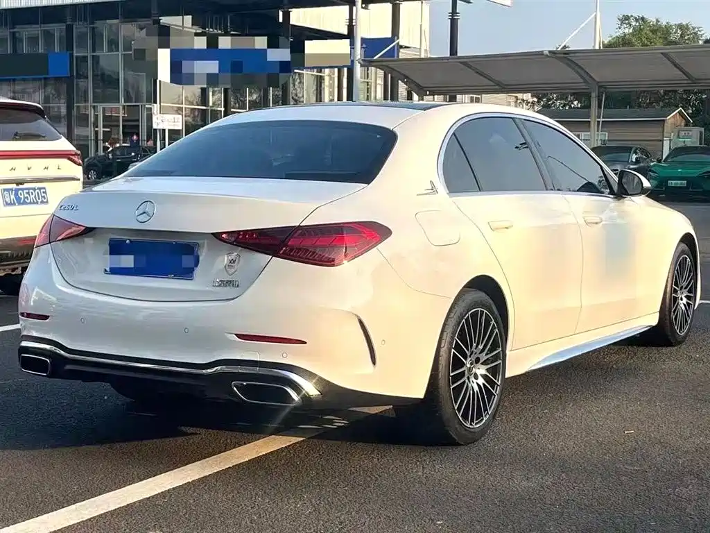Mercedes-Benz C-Class 2023 — фото 9