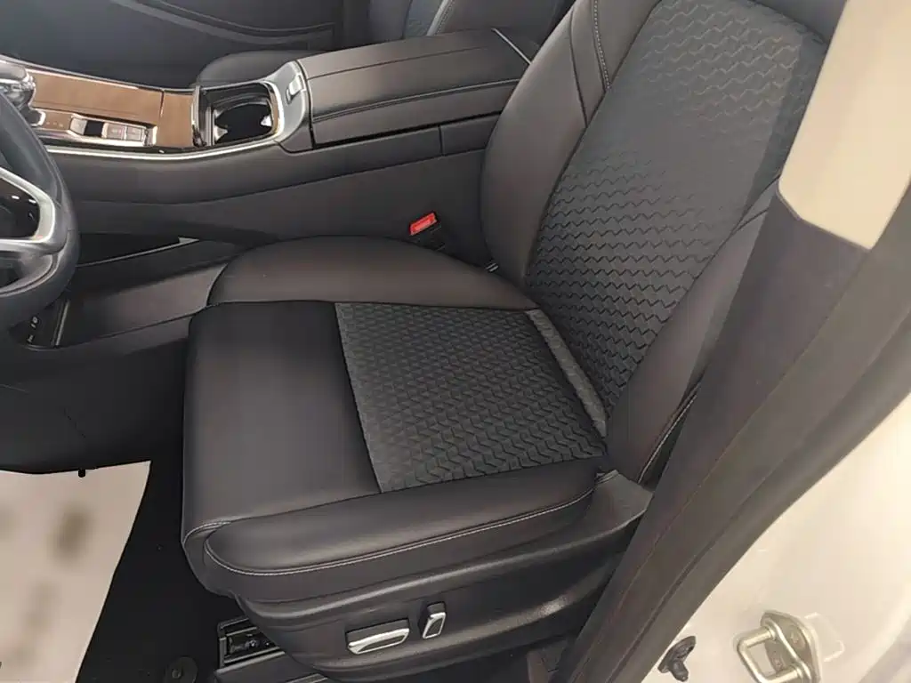 GAC Motor Trumpchi M8 2025 — фото 15