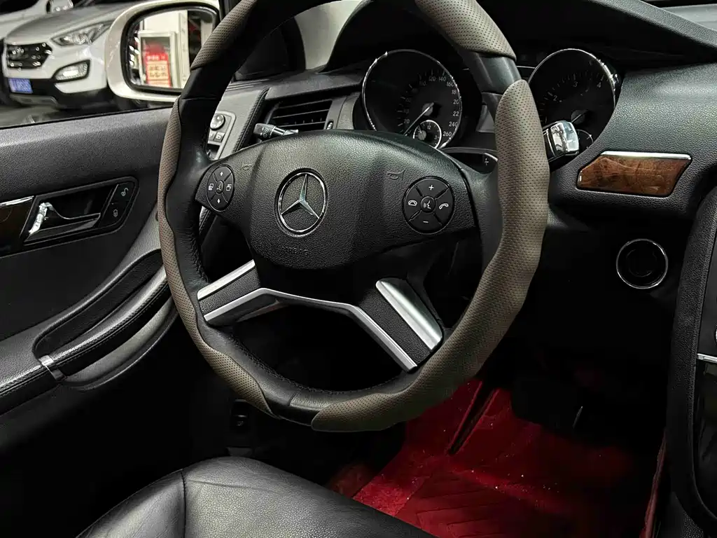 Mercedes-Benz R-Class 2009 — фото 12